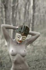 woman-masked